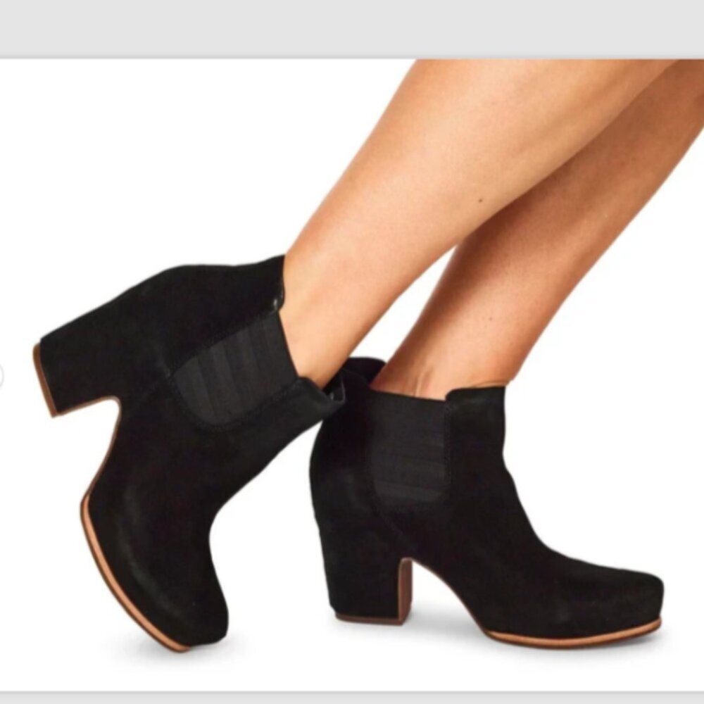 Kork Ease Shirome Black Suede Sculpted Heel Chelsea Booties 10 New $220‎